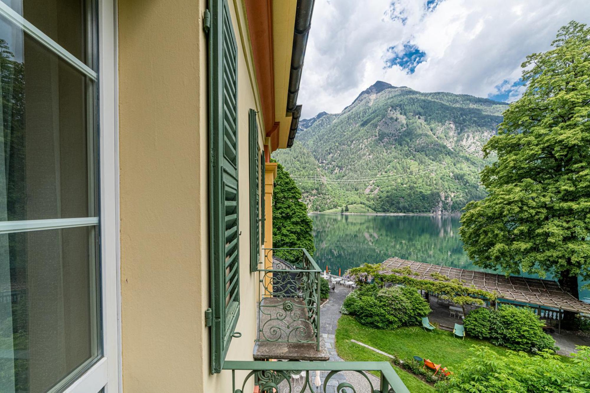 Hotel Le Prese Poschiavo Exterior photo