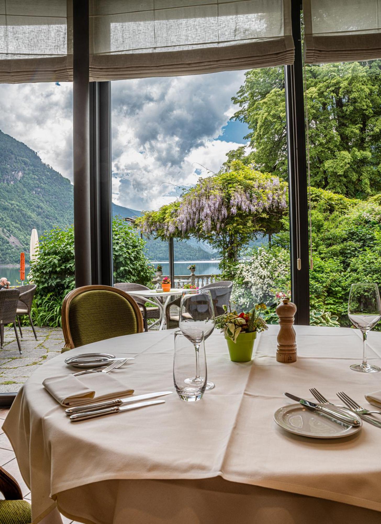 Hotel Le Prese Poschiavo Exterior photo